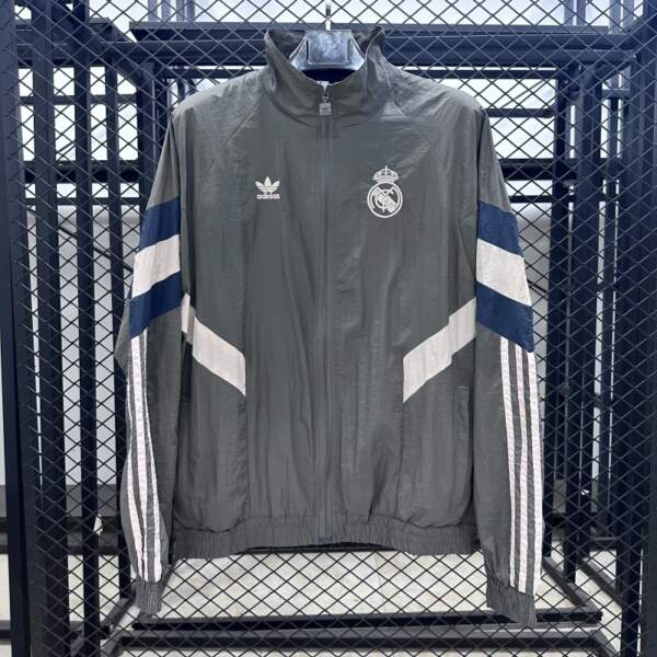 Cortaviento Real Madrid Gris 2025-2026 Cortaviento Real Madrid Gris 2025-2026