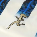 camiseta-atalanta-segunda-equipacion-2025-escudo