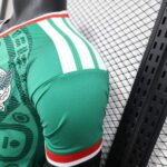 camiseta-mexico-primera-equipacion-mexico-version-jugador-2025-2026-puño camiseta-mexico-primera-equipacion-mexico-version-jugador-2025-2026-puño