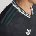 camiseta-tercera-juventus-2025-hombro camiseta-tercera-juventus-2025-hombro