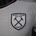 camiseta-west-ham-segunda-equipacion-version-jugador-2025-2026-escudo camiseta-west-ham-segunda-equipacion-version-jugador-2025-2026-escudo
