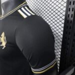 Camiseta Juventus Tercera Equipación 2025-26 hombro lateral Camiseta Juventus Tercera Equipación 2025-26 hombro lateral