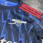 Conjunto niño Arsenal segunda equipación 2025-26 hombro Conjunto niño Arsenal segunda equipación 2025-26 hombro