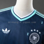 camiseta-alemania-segunda-equipacion-2025-2026-cuello