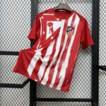 camiseta-atletico-de-madrid-pre-partido-2025-2026 camiseta-atletico-de-madrid-pre-partido-2025-2026