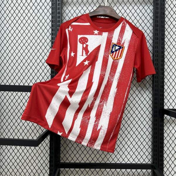 camiseta-atletico-de-madrid-pre-partido-2025-2026 camiseta-atletico-de-madrid-pre-partido-2025-2026