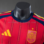 camiseta-españa-primera-equipacion-version-jugador-2025-2026-cuello