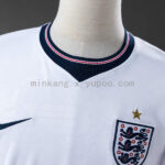 camiseta-inglaterra-primera-equipacion-mundial-2026-cuello