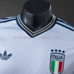 camiseta-italia-segunda-equipacion-version-jugador-2025-2026-cuello camiseta-italia-segunda-equipacion-version-jugador-2025-2026-cuello