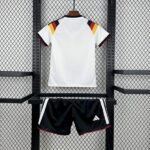conjunto-niño-alemania-primera-equipacion-2025-2026-parte-trasera