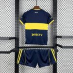 conjunto-niño-boca-juniors-primera-equipacion-2025-2026-parte-trasera conjunto-niño-boca-juniors-primera-equipacion-2025-2026-parte-trasera