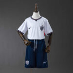 conjunto-niño-inglaterra-primera-equipacion-mundial-2026 conjunto-niño-inglaterra-primera-equipacion-mundial-2026