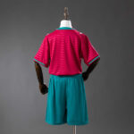 conjunto-niño-portugal-primera-equipacion-2026-parte-trasera conjunto-niño-portugal-primera-equipacion-2026-parte-trasera