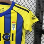 conjunto-niño-real-oviedo-segunda-equipacion-2025-2026-escudo conjunto-niño-real-oviedo-segunda-equipacion-2025-2026-escudo