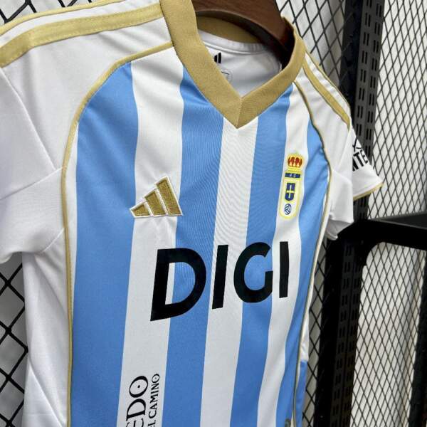 conjunto-niño-real-oviedo-tercera-equipacion-2025-2026-lateral