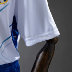 conjunto-niño-tenerife-primera-equipacion-2025-2026-puño