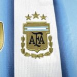 camiseta-argentina-primera-equipacion-mujer-mundial-2026-escudo