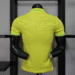 camiseta-brasil-edicion-especial-amarillo-2025-2026-parte-trasera