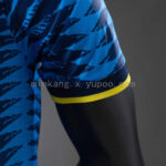 camiseta-colombia-segunda-equipacion-version-jugador-mundial-2026-puño