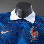 camiseta-francia-primera-equipacion-version-jugador-mundial-2026-cuello