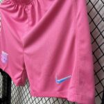 pantalon-corto-barcelona-rosa-2025-2026-parte-inferior pantalon-corto-barcelona-rosa-2025-2026-parte-inferior
