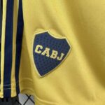 pantalon-corto-boca-juniors-segunda-equipacion-2025-2026-escudo pantalon-corto-boca-juniors-segunda-equipacion-2025-2026-escudo