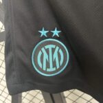 pantalon-corto-inter-milan-primera-equipacion-mundial-2026-escudo