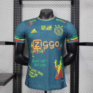 camiseta-ajax-edicion-especial-bob-marley-version-jugador-azul-2025-2026