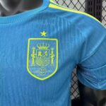 camiseta-españa-portero-version-jugador-mundial-2026-escudo camiseta-españa-portero-version-jugador-mundial-2026-escudo