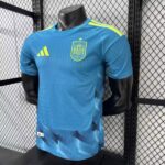 camiseta-españa-portero-version-jugador-mundial-2026-lateral camiseta-españa-portero-version-jugador-mundial-2026-lateral