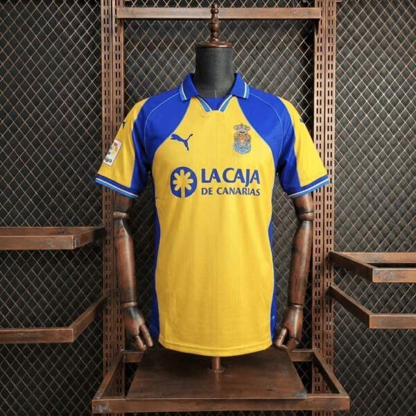 camiseta-las-palmas-primera-equipacion-retro-2000-2001 camiseta-las-palmas-primera-equipacion-retro-2000-2001