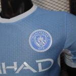 camiseta-manchester-city-primera-equipacion-version-jugador-2026-2027-escudo camiseta-manchester-city-primera-equipacion-version-jugador-2026-2027-escudo