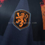 camiseta-paises-bajos-manga-larga-portero-2026-escudo