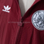 cortaviento-ajax-crimson-2025-2026-pecho cortaviento-ajax-crimson-2025-2026-pecho
