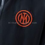 cortaviento-inter-milan-tercera-equipacion-2025-2026-escudo cortaviento-inter-milan-tercera-equipacion-2025-2026-escudo