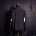 Cortaviento Liverpool Negro 2025-2026 dorsal Cortaviento Liverpool Negro 2025-2026 dorsal