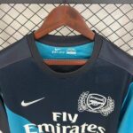 camiseta-arsenal-retro-segunda-equipacion-2011-2012-cuello