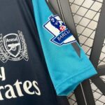 camiseta-arsenal-retro-segunda-equipacion-2011-2012-puño