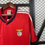 camiseta-benfica-primera-equipacion-retro-1999-2000-puño camiseta-benfica-primera-equipacion-retro-1999-2000-puño
