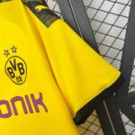 camiseta-borussia-dortmund-primera-equipacion-retro-1999-2000-puño