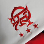 camiseta-flamengo-segunda-equipacion-retro-1986-escudo