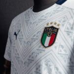 camiseta-italia-segunda-equipacion-retro-2020-pecho
