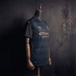 camiseta-manchester-city-segunda-equipacion-retro-2020-2021-lateral