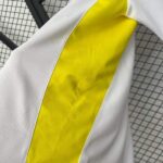 camiseta-tottenham-primera-equipacion-equipacion-retro-2009-2010-lateral camiseta-tottenham-primera-equipacion-equipacion-retro-2009-2010-lateral