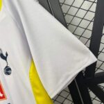 camiseta-tottenham-primera-equipacion-equipacion-retro-2009-2010-puño