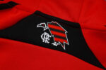 chandal-flamengo-rojo-2025-2026-cuello-trasero chandal-flamengo-rojo-2025-2026-cuello-trasero