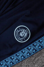 chandal-manchester-city-cremallera-baja-celeste-2025-2026-escudo-pantalon