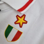 camiseta-ac-milan-segunda-equipacion-retro-1995-1997-escudo camiseta-ac-milan-segunda-equipacion-retro-1995-1997-escudo