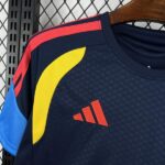 camiseta-colombia-pre-match-mundial-2026-pecho