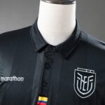 camiseta-ecuador-edicion-commemorativa-negro-2025-2026-cuello